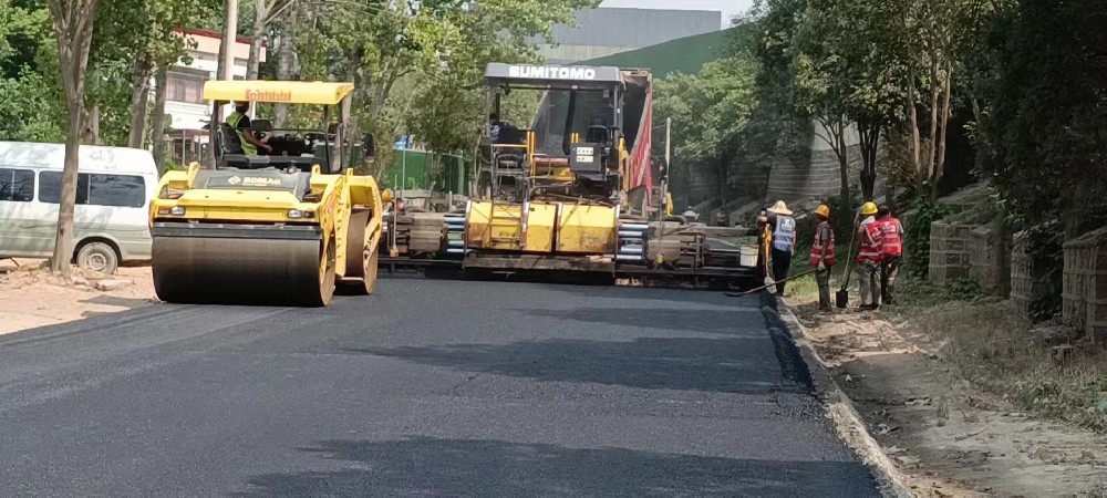 鄭州瀝青道路養(yǎng)護期一般需要多久？