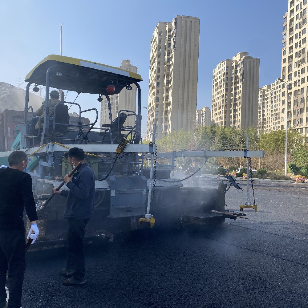 鄭州瀝青路面廠拌熱再生的特點