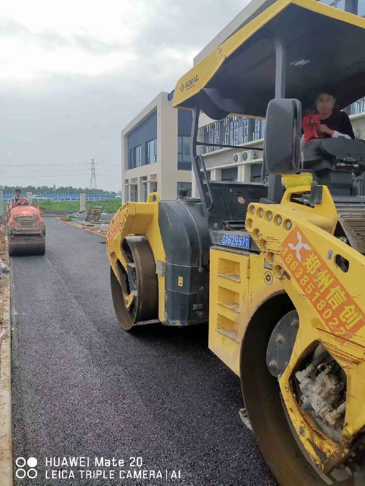 鄭州瀝青路面壓實機具組合