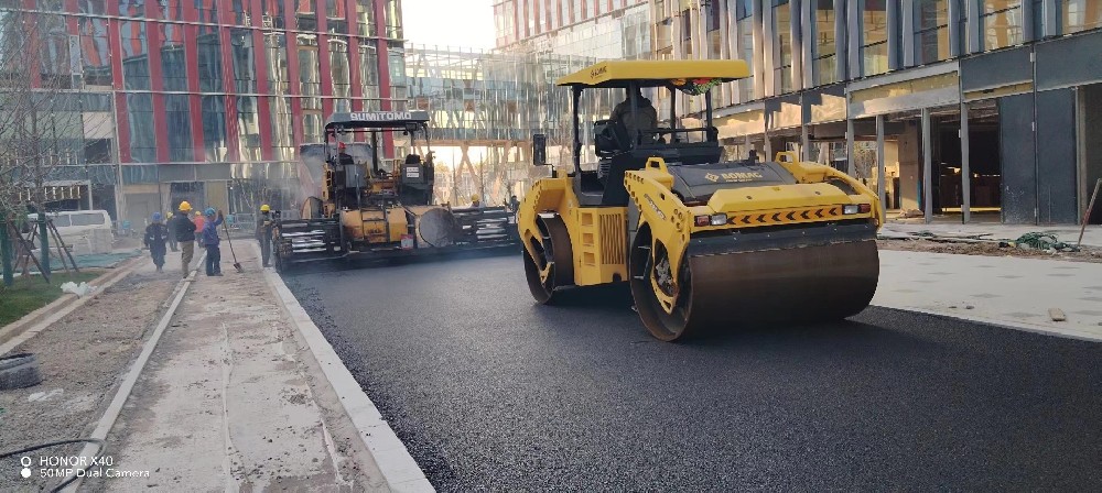 鄭州瀝青路面施工技術——鄭州瀝青攤鋪施工