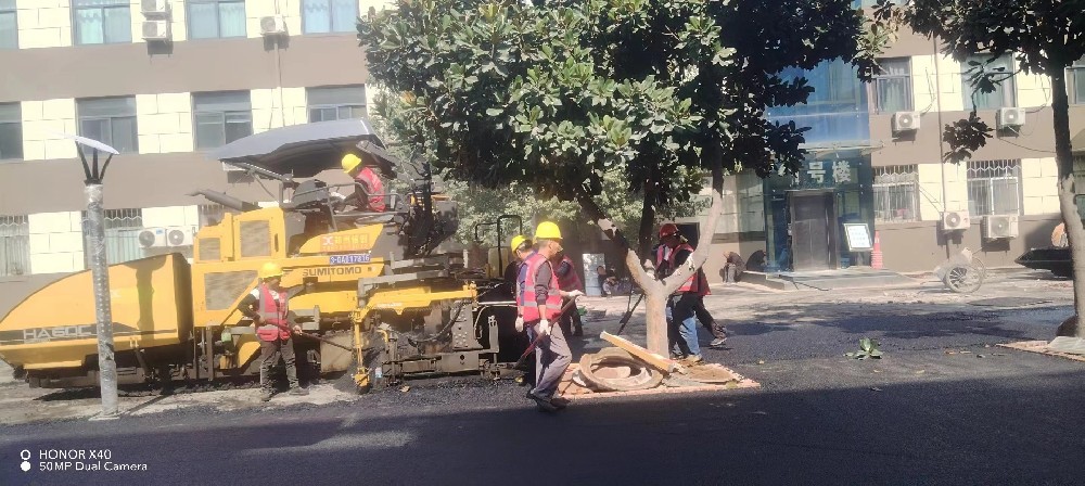 鄭州瀝青路面攤鋪施工工藝主要步驟